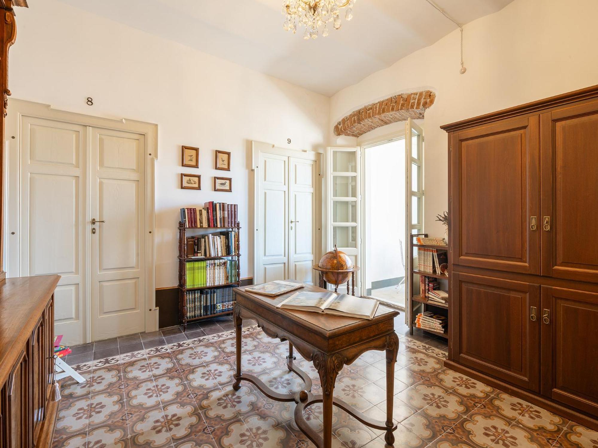 Palazzo Cherchi ドルガーリ エクステリア 写真
